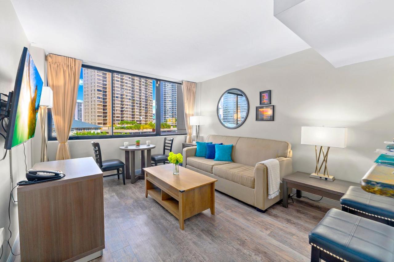 Renovated With City View At Aqua Palms Waikiki 호놀룰루 외부 사진