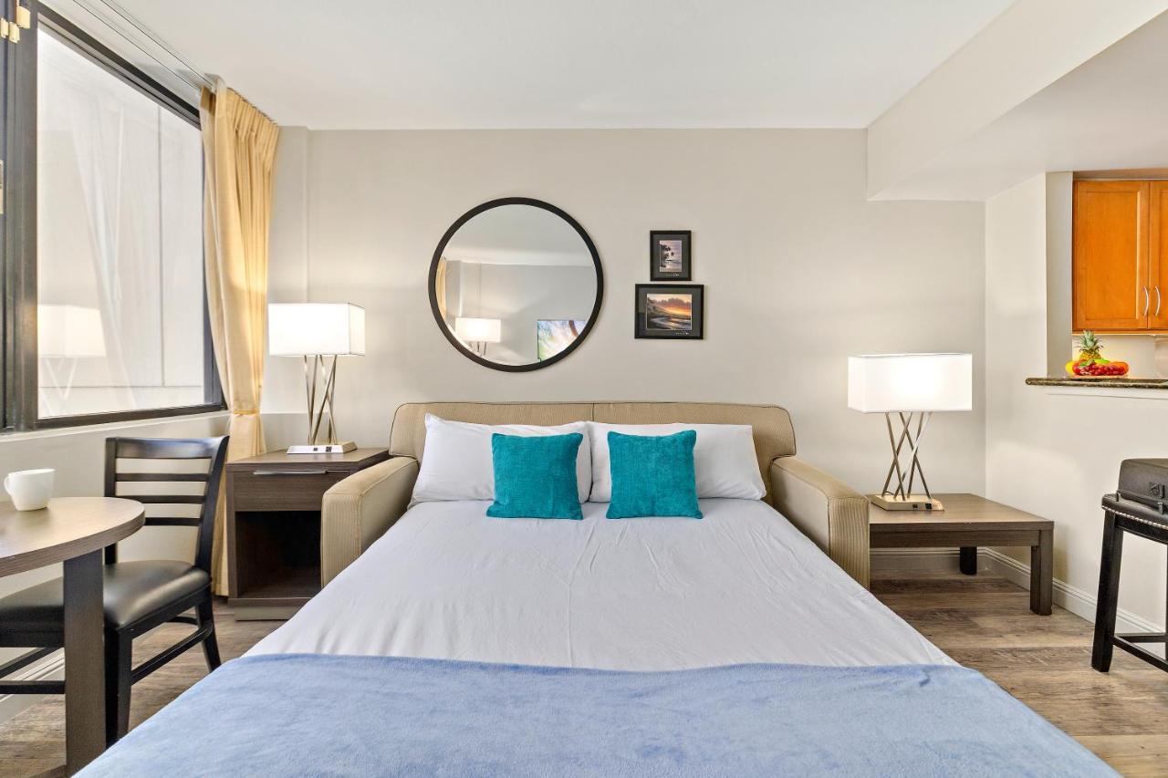 Renovated With City View At Aqua Palms Waikiki 호놀룰루 외부 사진