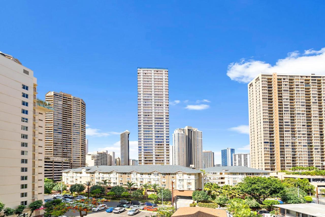 Renovated With City View At Aqua Palms Waikiki 호놀룰루 외부 사진