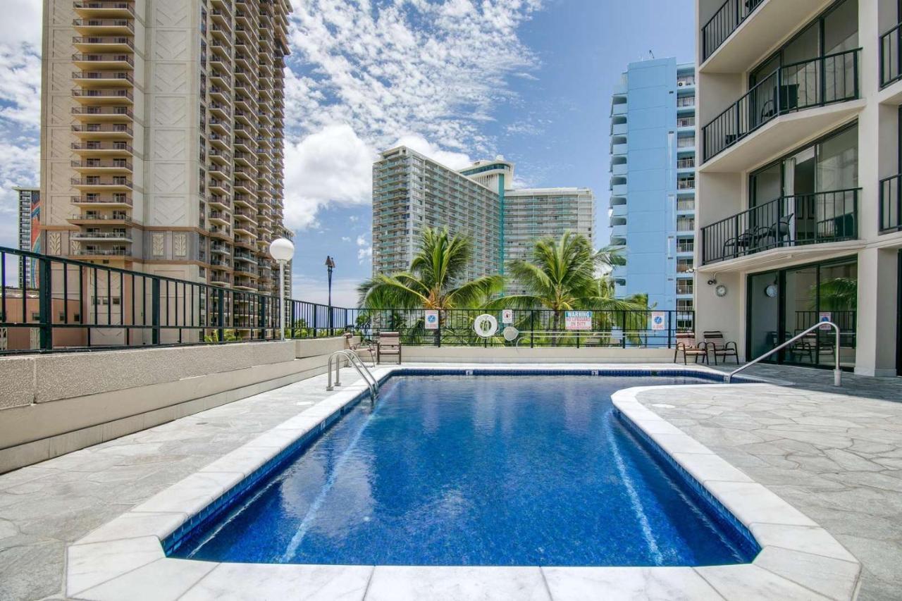 Renovated With City View At Aqua Palms Waikiki 호놀룰루 외부 사진